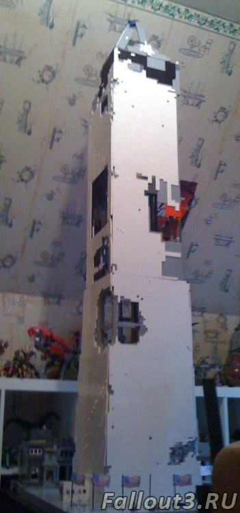 Lego Монумент